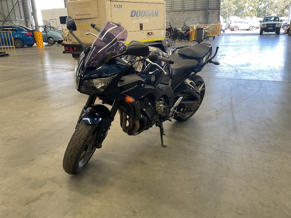<p>2009 Yamaha FZ1  Petrol</p>