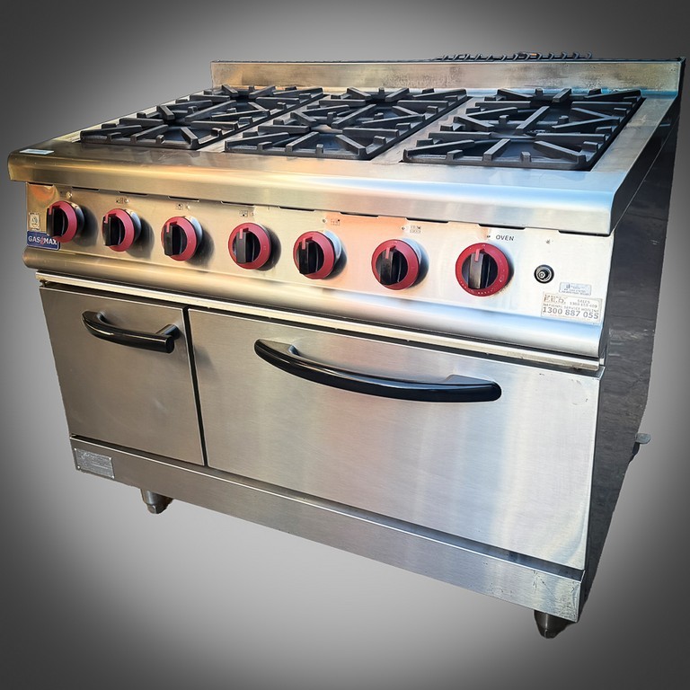 <p>Gasmax Gas 6 Burner with Oven</p>