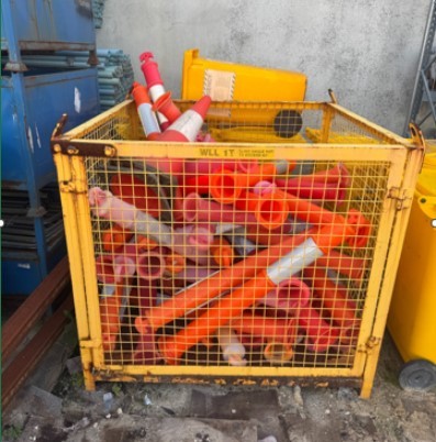 <p>Temporary T-Bollards & Bases</p>