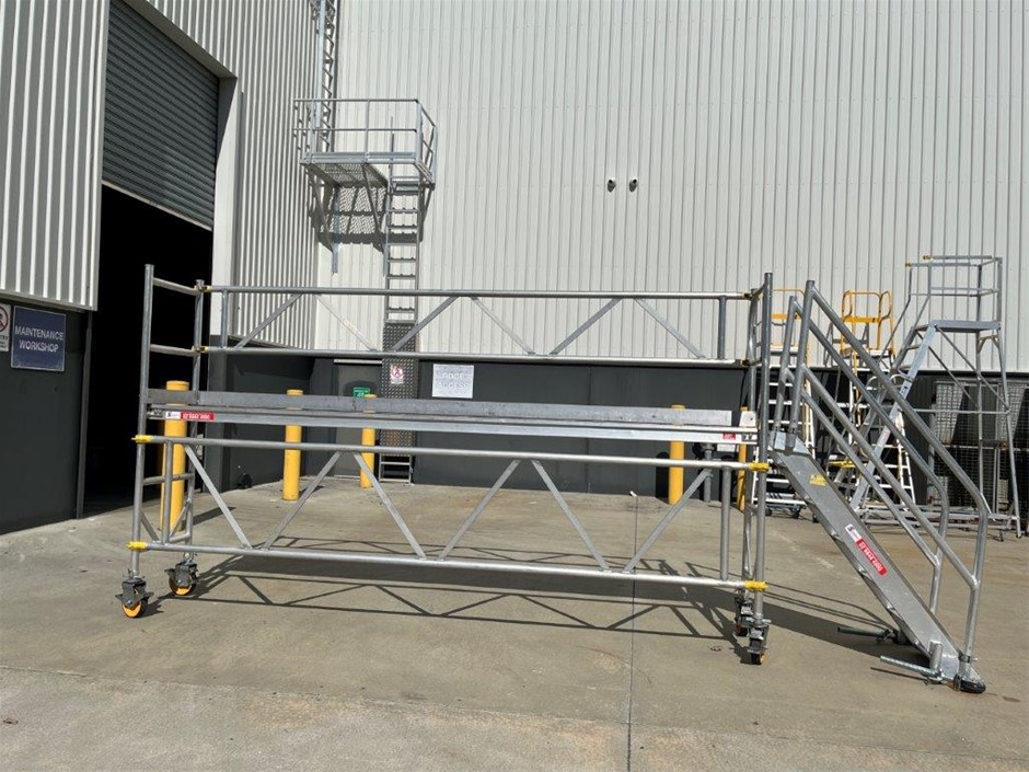 Safesmart Adjustable Height Platform