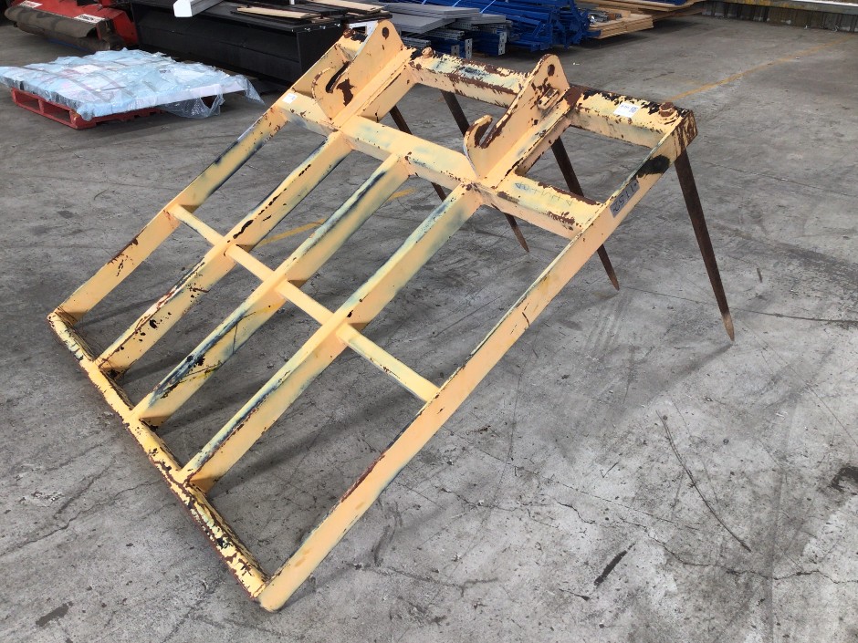 Telehandler Bale fork attachment