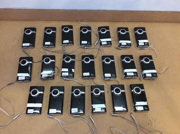 Cisco Flip Video Mino F360 Mixed Model Pocket Digital Camcorder (Lot of 20)