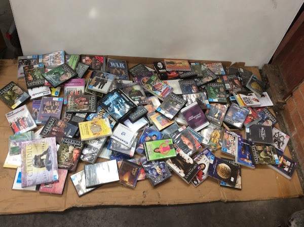Mixed Assorted DVD / VCD / CD Movies