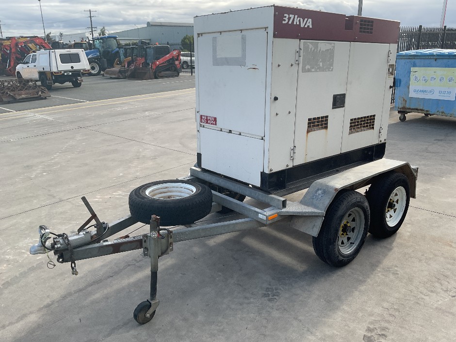 Trailer Mounted Shindaiwa DGA37C Generator