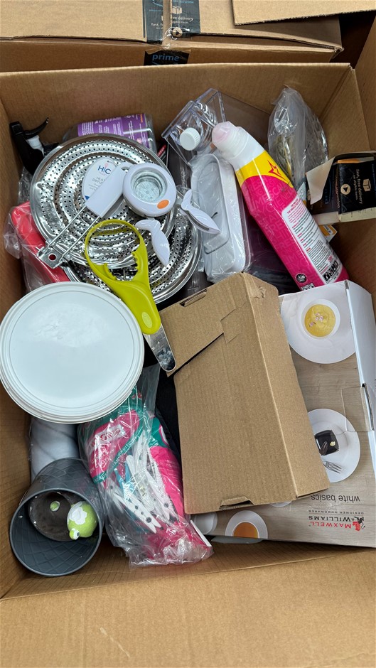 Assorted Box of Homeware/Kitchenware Items. NB: Items may not be in origina
