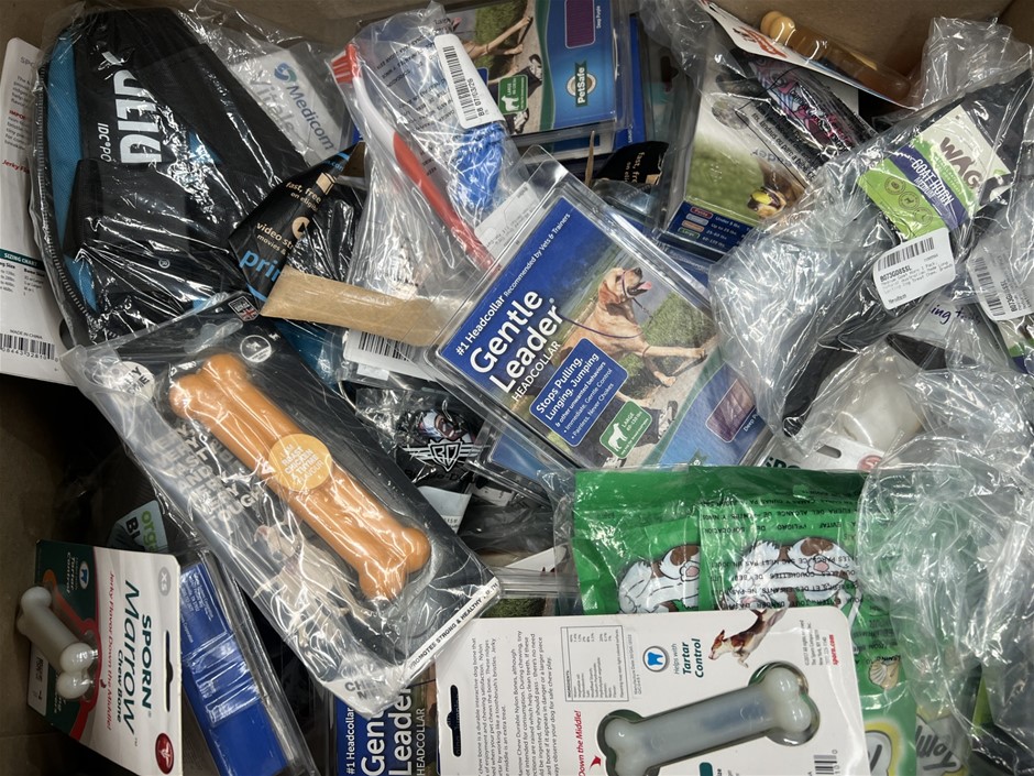 20 x Assorted pet Products. NB: Photo as is. Some Not in Original Packaging