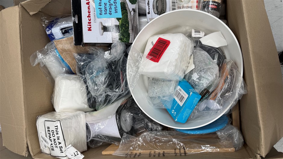 Assorted Homeware Items. NB: Items may not be in original packaging and may