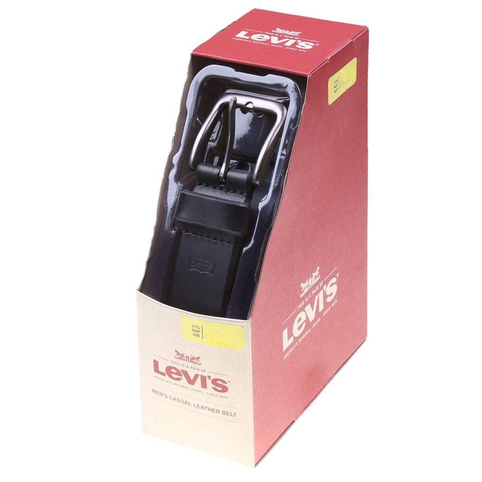 LEVI'S Men's Casual Leather Belt, Pant Size 38, Black. NB: damaged outer bo