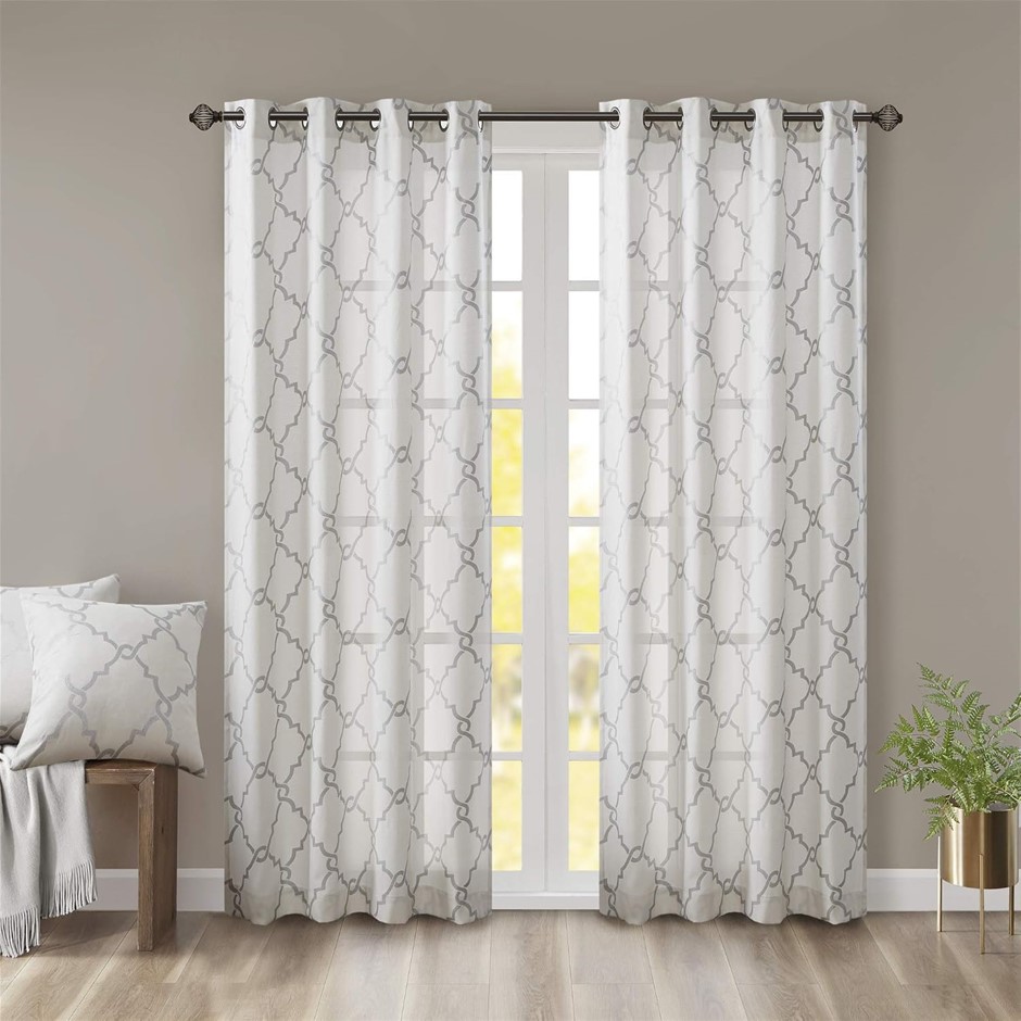 MADISON PARK 50x84 Saratoga Single Window Curtain Light Filtering Fretwork