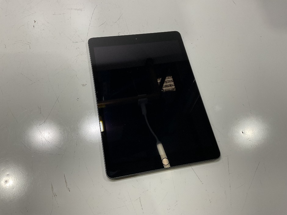 APPLE IPAD 6TH GEN A1893