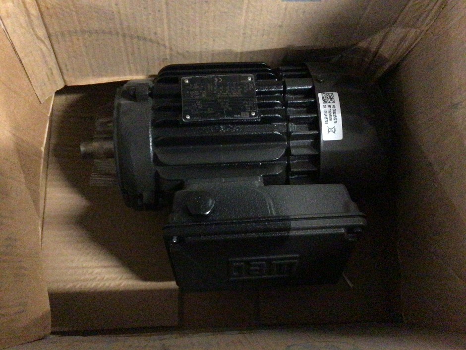 <p>Weg Electric Motor 1.5kw VEM/1.5/2P/1</p>