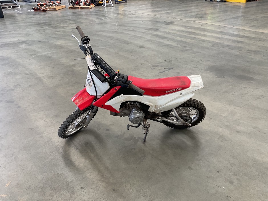 <p>Honda CZF  Petrol</p>