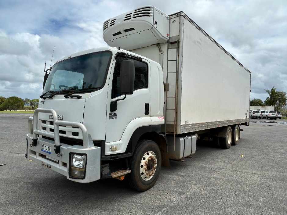 2008 Isuzu FVY 295 1400 6x4 Refrigerated Pantech