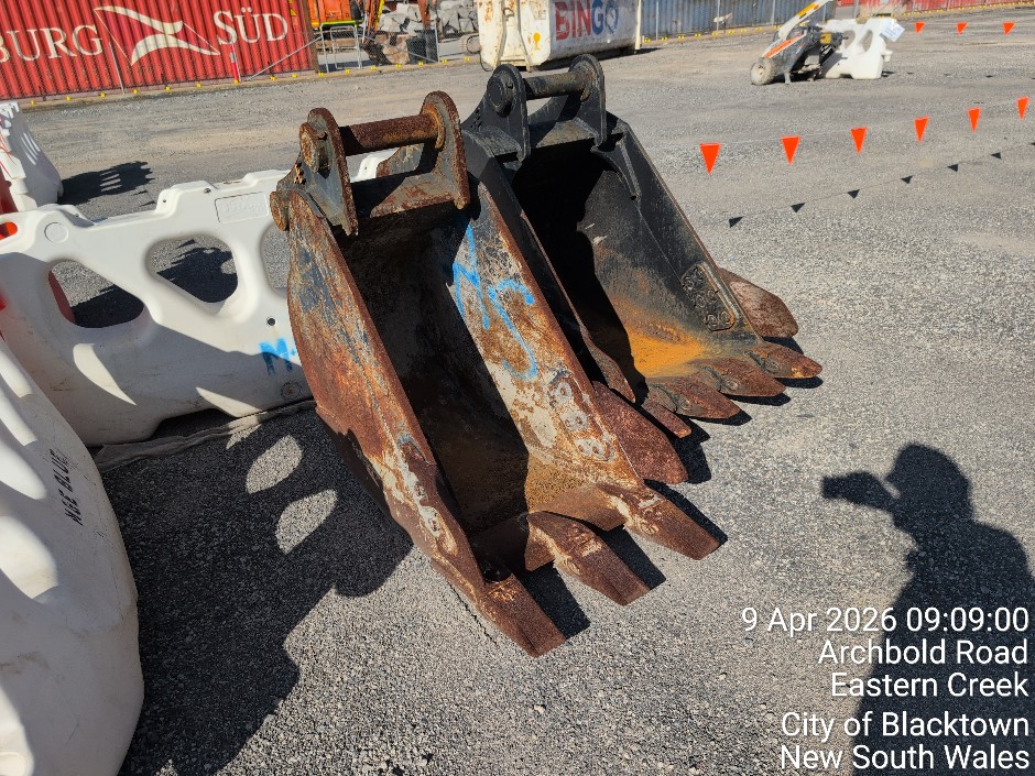 EXCAVATOR BUCKET (Site ID: 95.12)