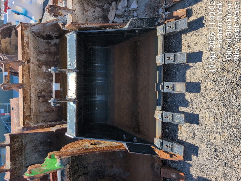 EXCAVATOR BUCKET (Site ID: 95.04)