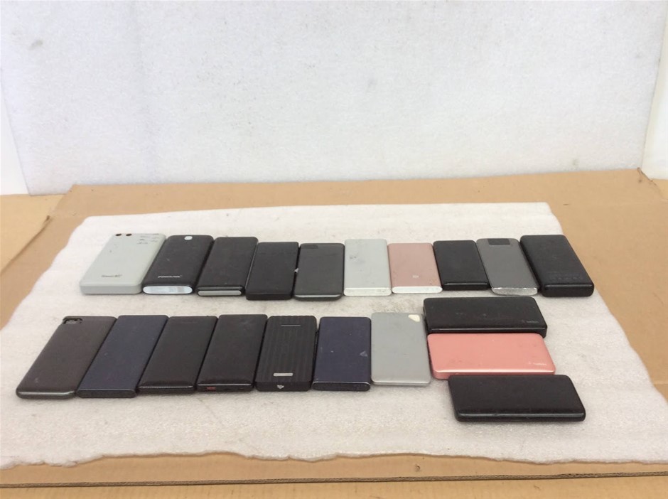 Mixed Brand Power Banks (Lot of 20)