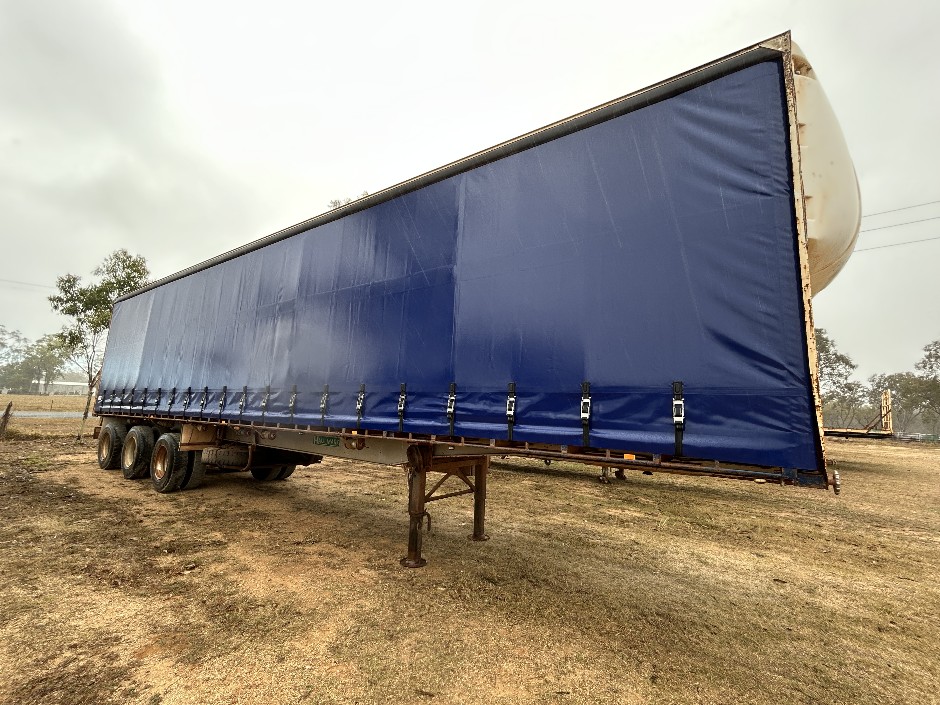 1992 Haulmark 3ST37 Semi Trailer