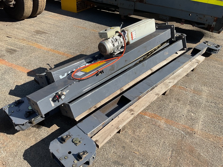<p>Ascenta 4 Post Hoist</p>
