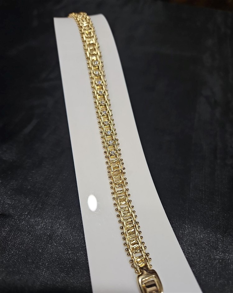18K/Italy Gold Bonded Bracelet -(stamped 18K/Italy)-Warranty Quality