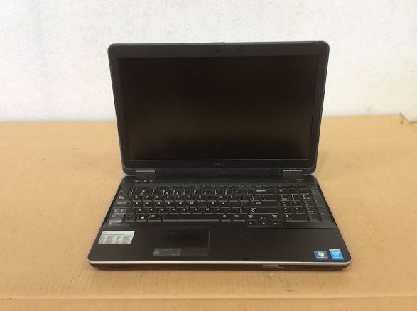 DELL Latitude E6540 Laptop i5-4300M 4GBRAM/500GB