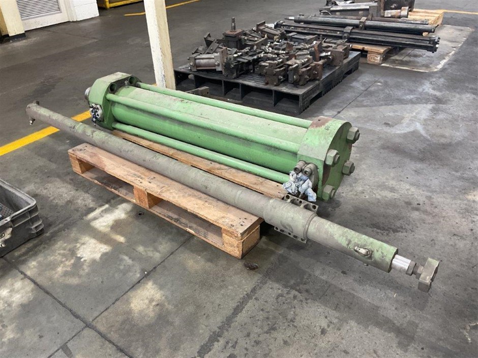 Large Hydraulic Cylinder Assembly
