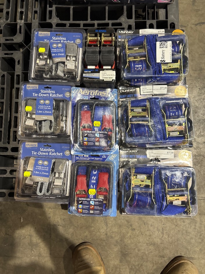Quantity Of Assorted Ratchet Straps