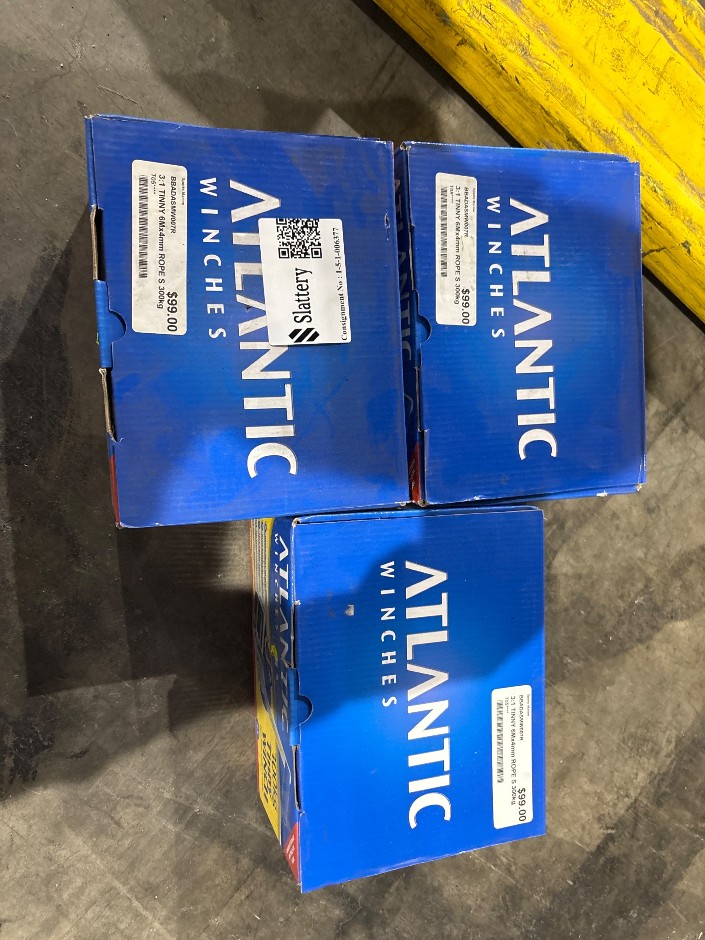 <p>Atlantic Winches, Tinny Hand Winch x3</p>