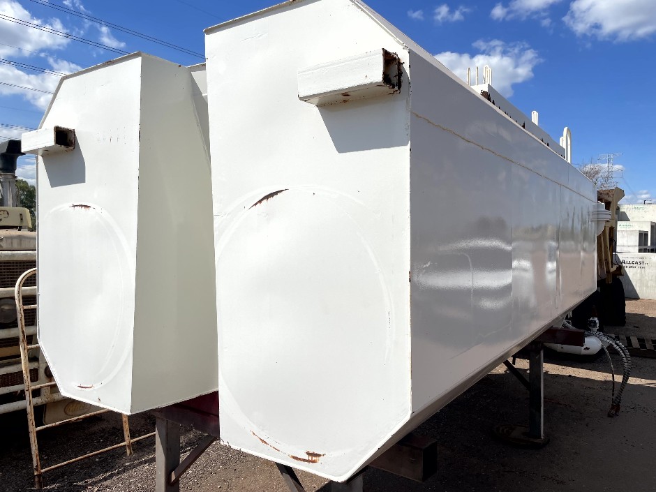 <p>Slide On Water Tank</p>