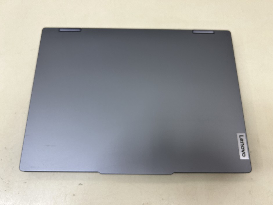 Lenovo IdeaPad 5 2-in-1 14IRH9 Versatile 14-Inch Convertible Laptop