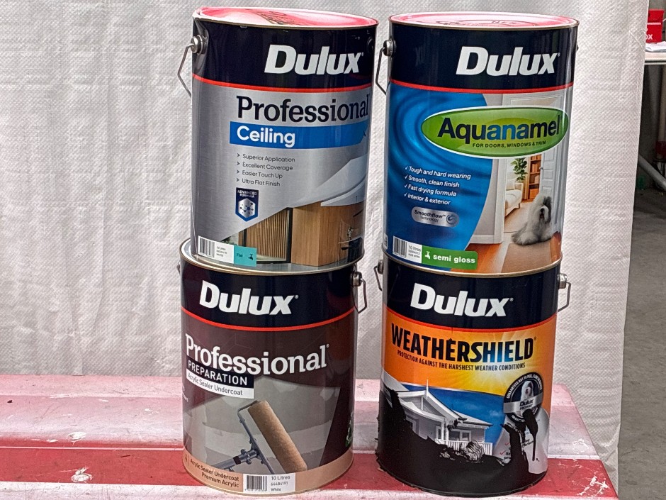 4 x Tubs 10lt Assorted Paint