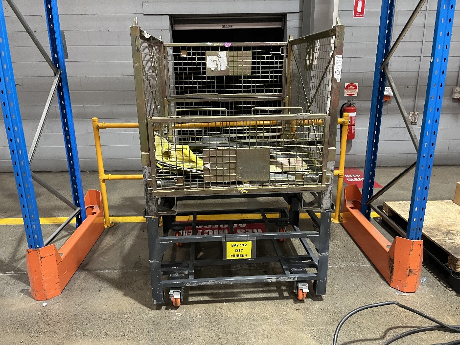 Mobile Steel Storage Cage