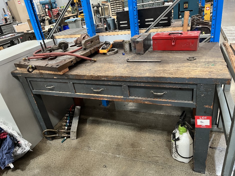 <p>2x Timber Workbenches With 2x Bench Vices</p>