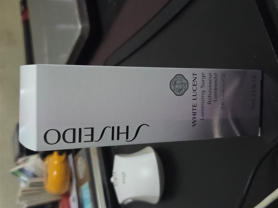 Shiseido White Lucent Luminizing Surge 75ml