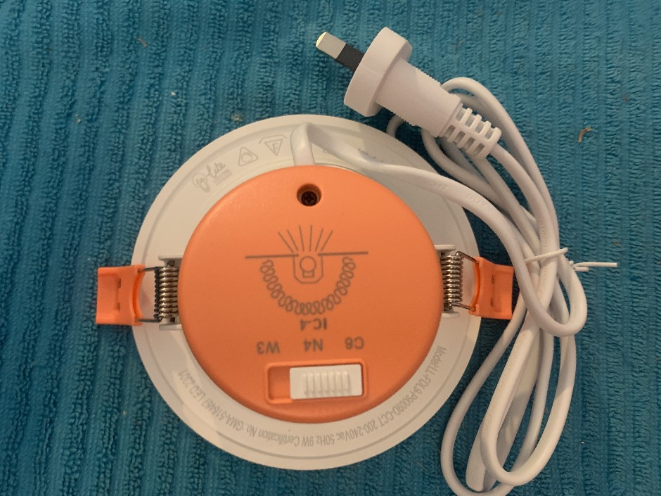 10 x Lite 9W LED Dimmable Down Lights