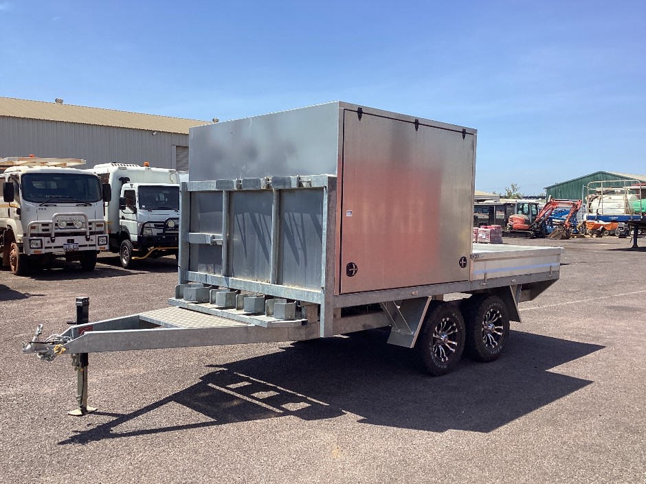 <p>Custom Built Dual Axle Trailer</p>