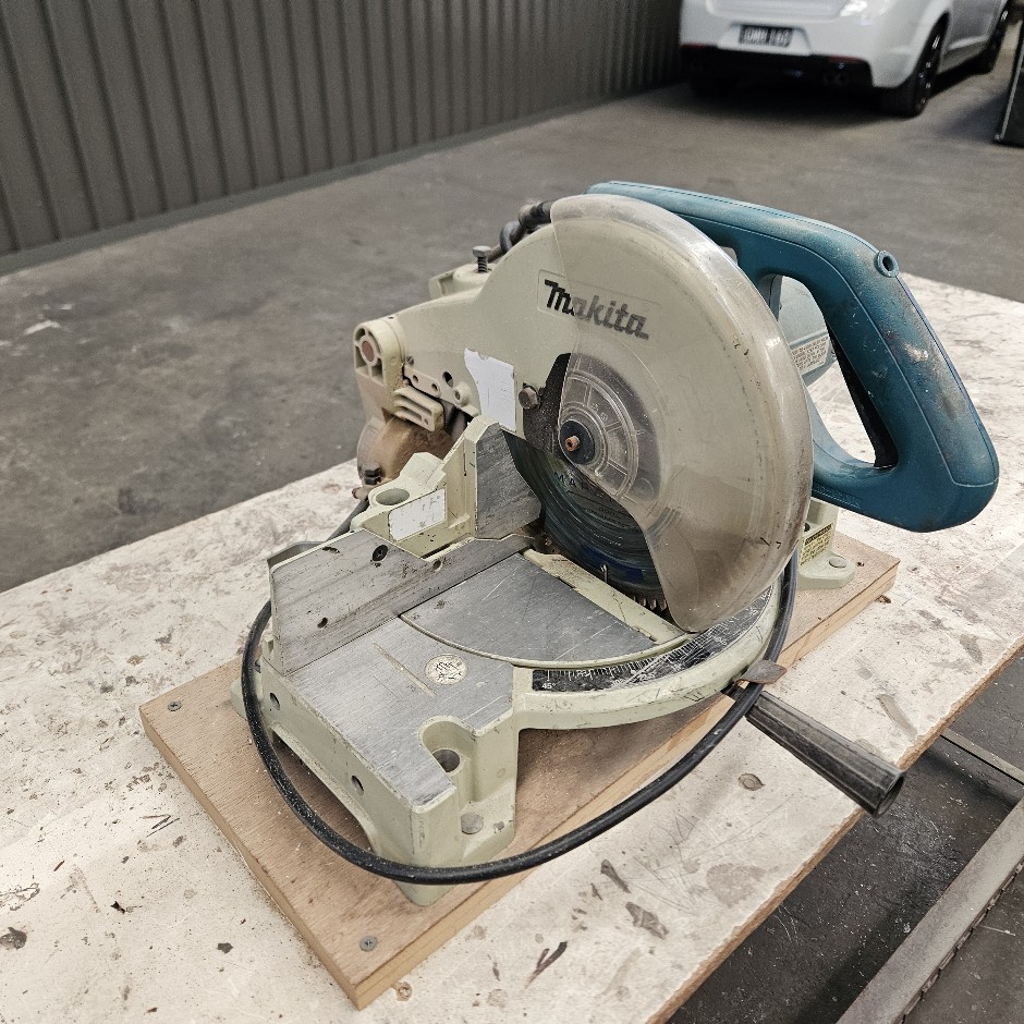 Makita LS1040 Saw Compound Mitre - 255mm