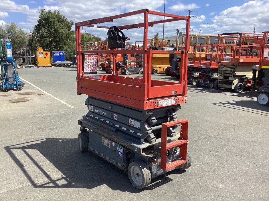2021 Skyjack SJ3219 Electric Scissor Lift