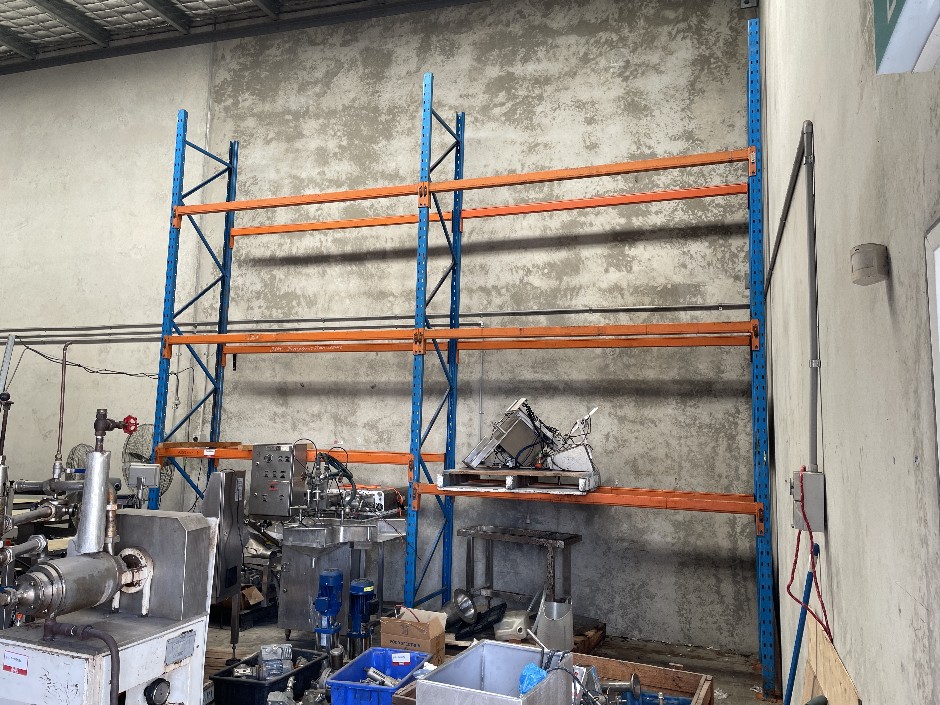 <p>Pallet Racking</p>
