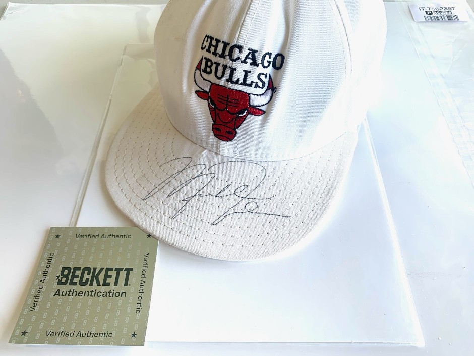 Michael Jordan Vintage Signed Chicago Bulls SnapBack Hat 89- 1994