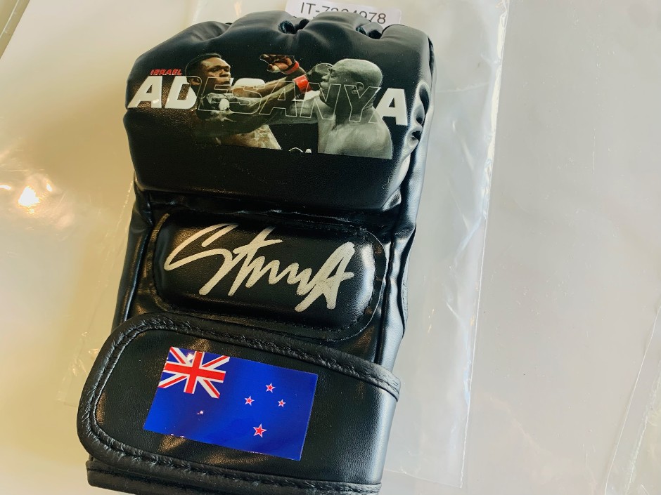 Israel Adesyana Signed Custom MMA Fight Glove Beckett Authentication