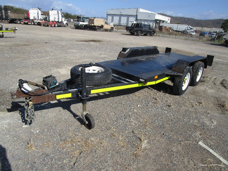 <p>2019 dual axle plant and machinery trailer</p>