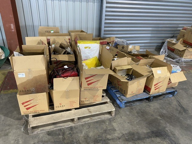 Various Boat Parts, Various Hardware And More