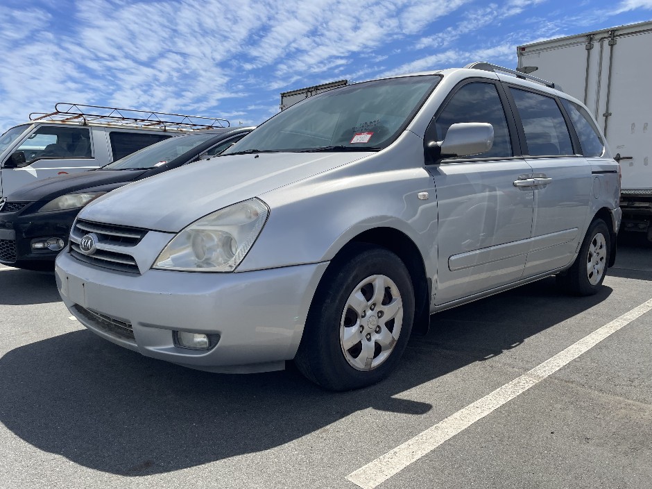 2006 KIA CARNIVAL Petrol