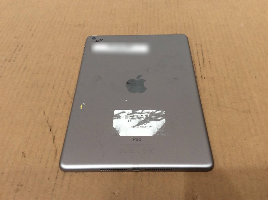 APPLE iPad 5 (A1822) 32GB Tablet