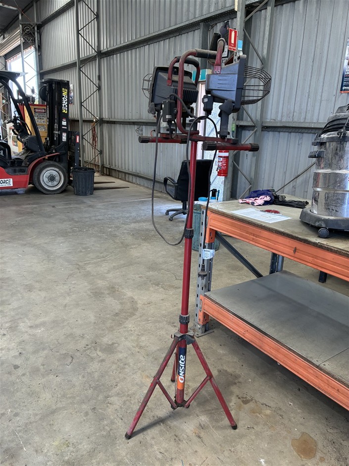 Nelson MWLT1000C Flood Light - 1,000w - On Stand - Burleigh Heads