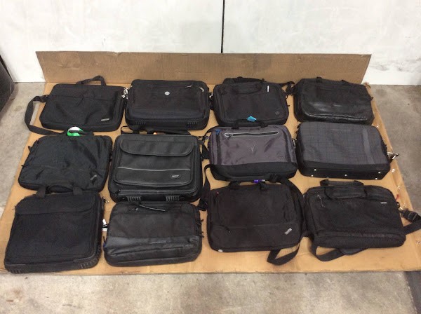 Lenovo/acer Mixed Brand and Model Laptop Bags (Lot of 12)