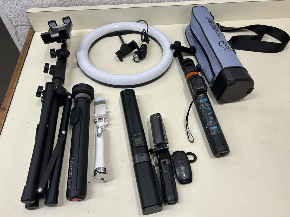 8 x Assorted Cameras Accessories including