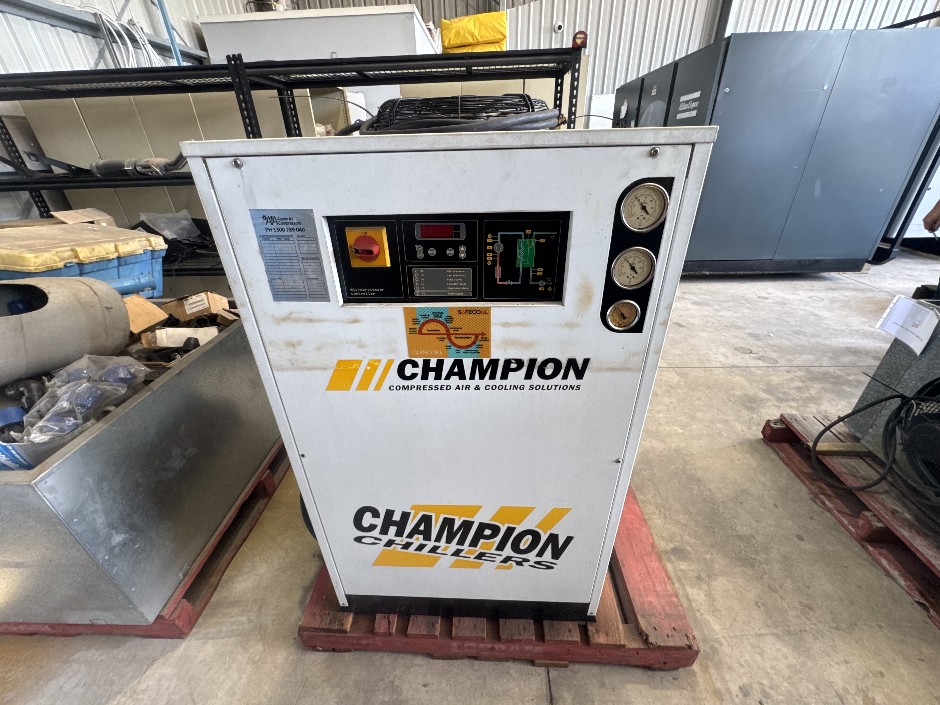 Champion CWC022 Water Chiller