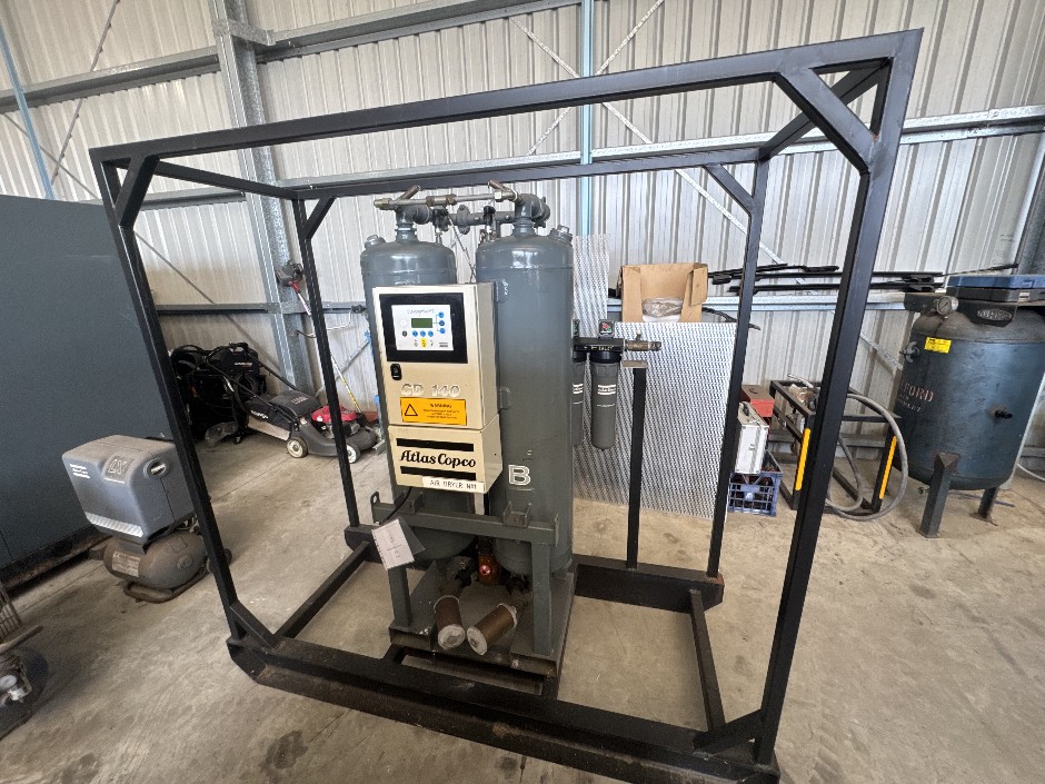 Atlas Copco CD 140 (297cfm) Desiccant Dryer