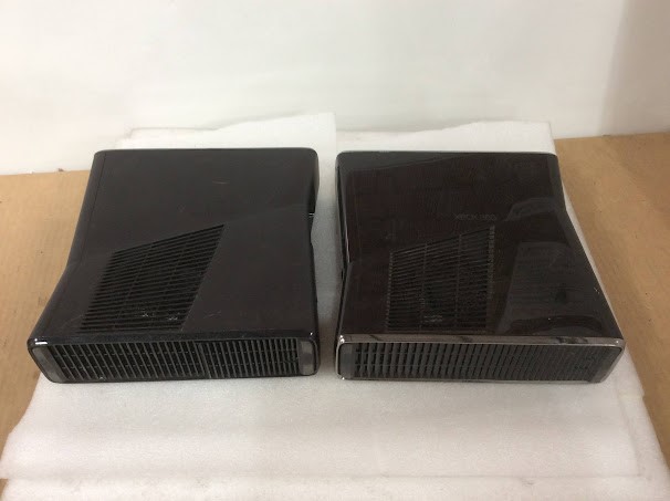 Microsoft Xbox 360 S 1439 Consoles (Lot of 2)